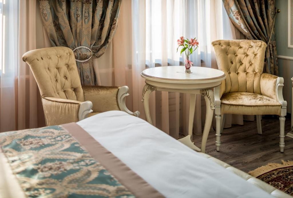 Сьюит (Номер-студио Делюкс с кроватью размера «queen-size»), Aster Hotel Group