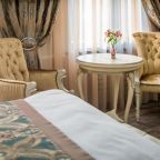 Сьюит (Номер-студио Делюкс с кроватью размера «queen-size»), Aster Hotel Group