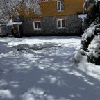 Зимний двор перед чисткой