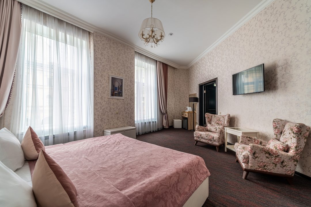 Люкс (Люкс с двуспальной кроватью) отеля Kravt Sadovaya Hotel, Санкт-Петербург