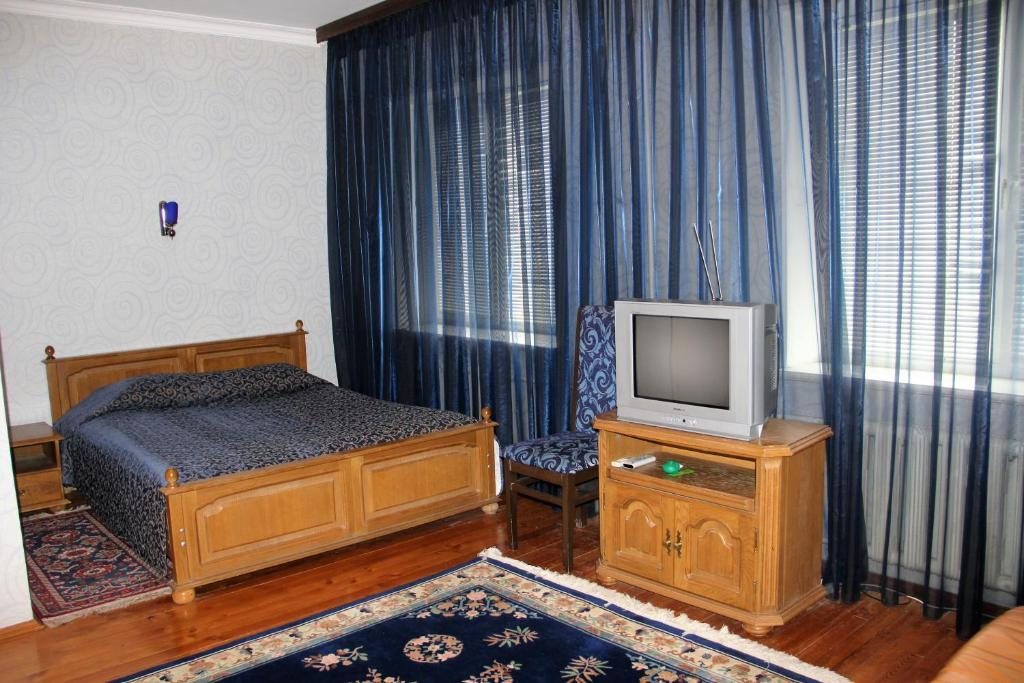 Двухместный (Стандартный номер с кроватью размера «king-size») отеля Президент, Махачкала