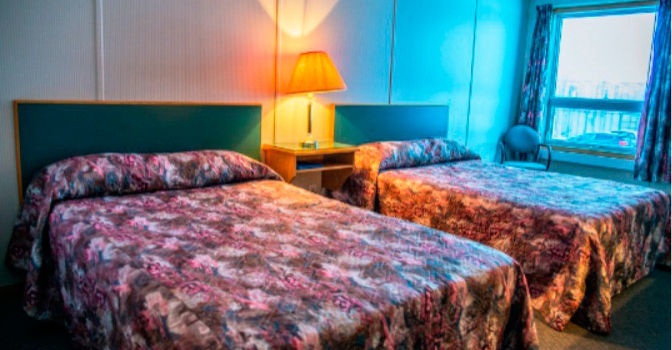 Двухместный (С большими кроватями) гостиничного комплекса Альберта Хаус, Нижневартовск