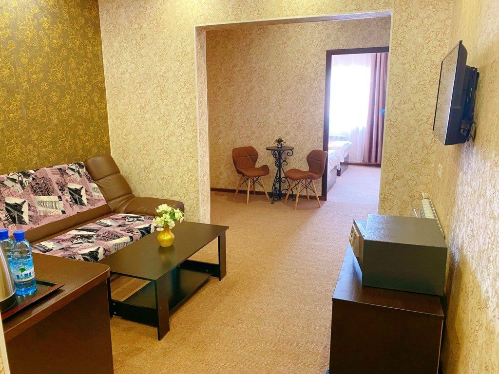 Двухместный (Номер Комфорт с двумя кроватями) гостиницы Корона, Владивосток