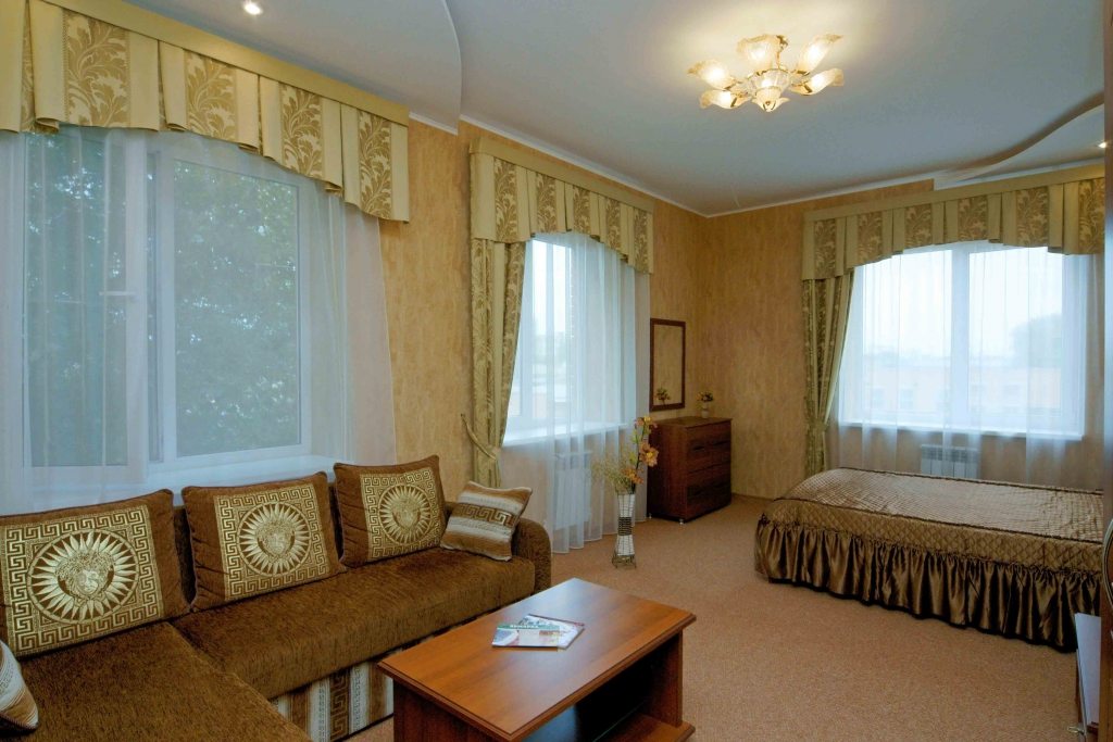 Гостиница Золотой Джин, Астрахань