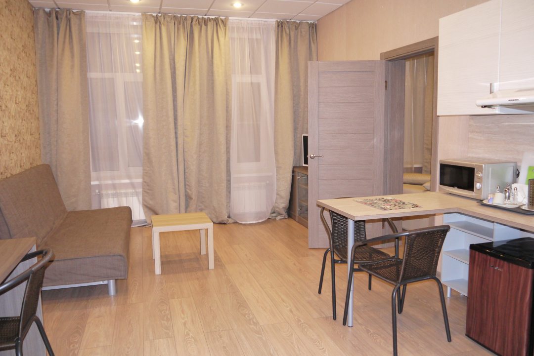 Студио (Трехместная студия с двухспальной кроватью) апартамента Атмосфера на Большом 32, Санкт-Петербург