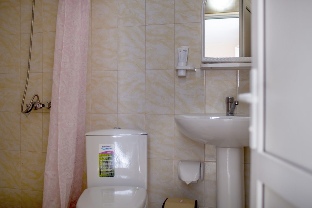 Собственная ванная комната, Гостевой дом Эверест