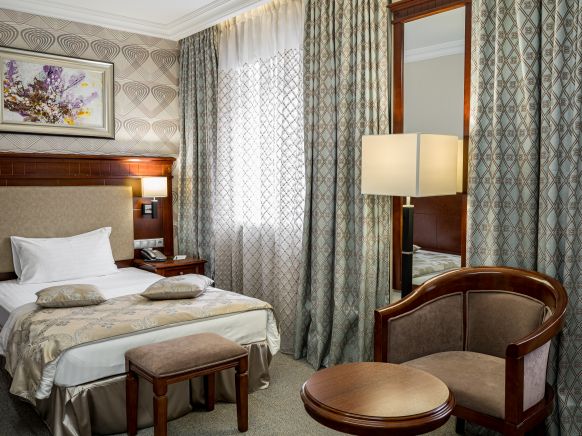 Фотография номера гостиницы Sky Центр Красноярск