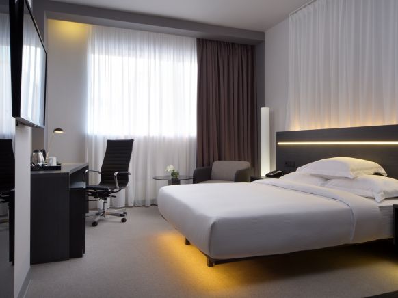 Фотография номера гостиницы Four Elements