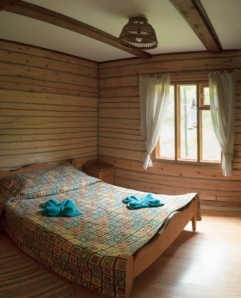 Двухместный (С 2 отдельными кроватями и видом на горы) эко-отеля Эко-деревня Эстюба, Иогач