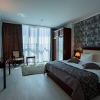 Двухместный (Стандарт улучшенный с двуспальной кроватью), Отель Marins Grand Hotel Астрахань