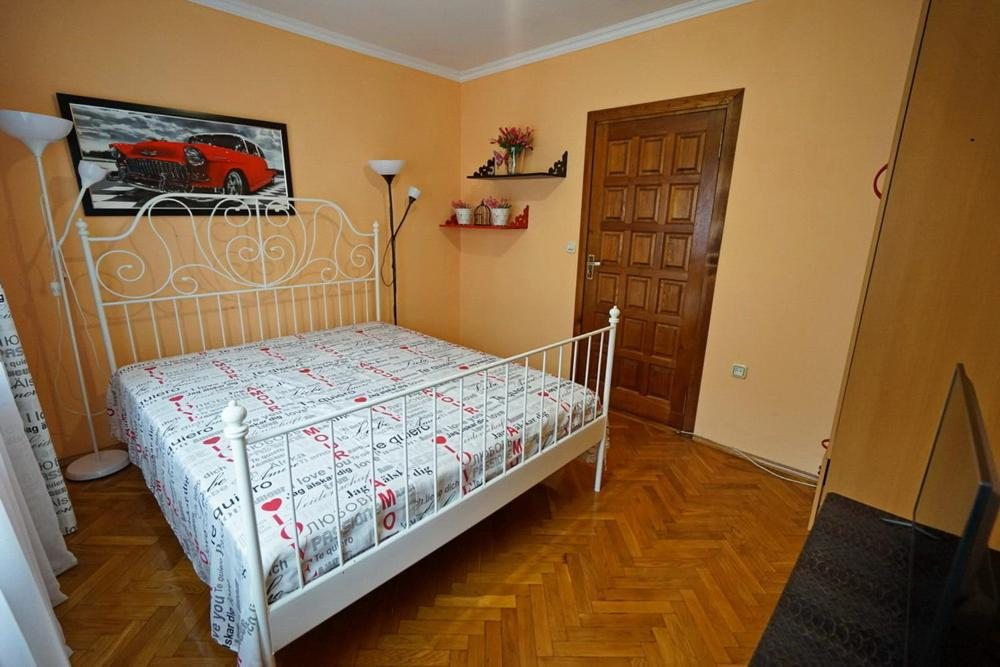Двухместный (Большой двухместный номер с 2 отдельными кроватями) гостевого дома Европа, Агой