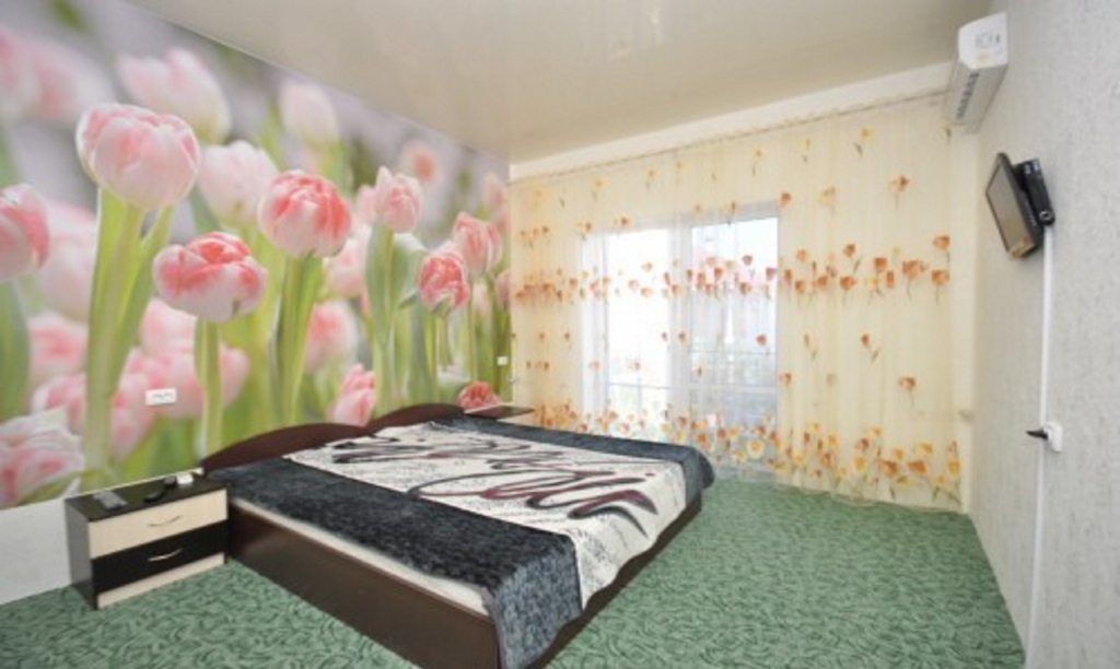 Люкс (Койко-место в 2-местном номере) гостевого дома Медовый месяц, Поповка, Крым