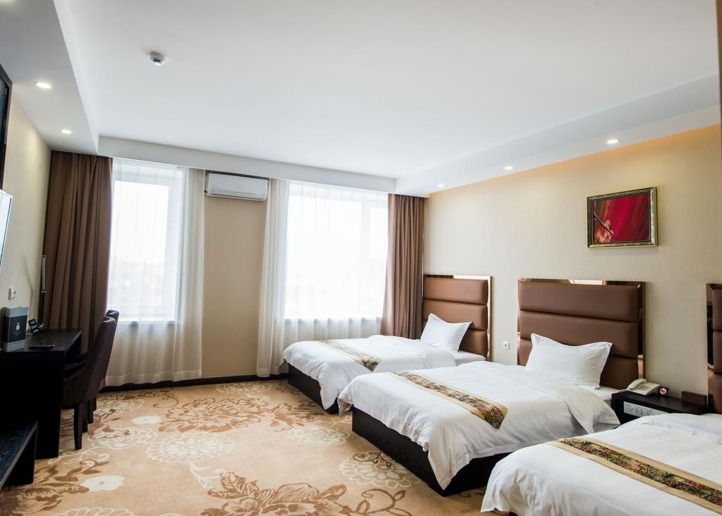 Трехместный (Triple room) гостиницы Золотое время, Хабаровск