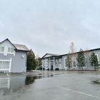 Парковочные места в загородном центре «Раздолье»