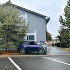 Парковочные места в загородном центре «Раздолье»