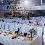 Банкетный зал загородного центра «Раздолье»