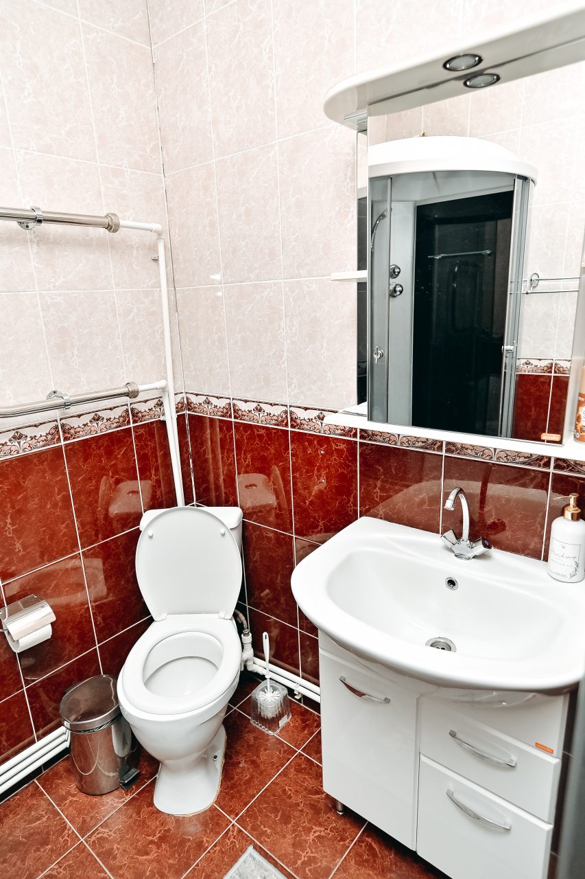 Уютный стандартный номер с одной двуспальной кроватью