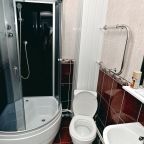 Стандартный с одной двуспальной кроватью