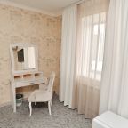 Полулюкс с одной двуспальной кроватью