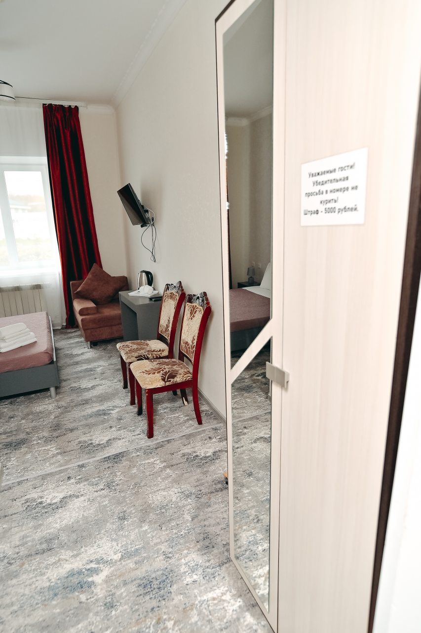 Уютный стандартный номер с одной двуспальной кроватью