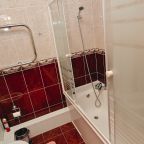 Уютный стандартный номер с одной двуспальной кроватью