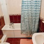 Просторный стандартный номер с двумя двуспальными кроватями