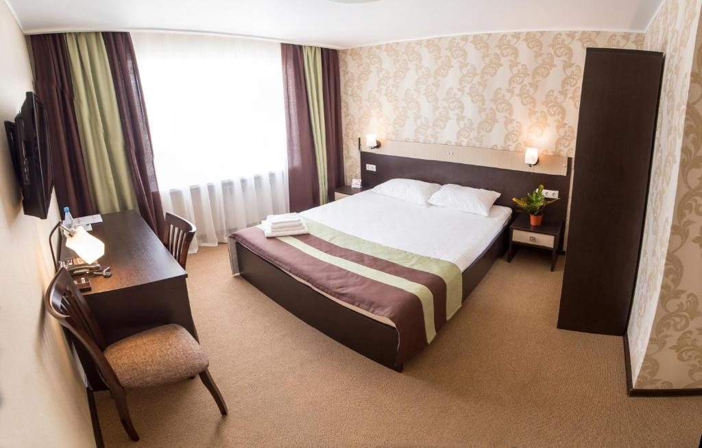 Двухместный (Стандартный двухместный номер с 1 кроватью) отеля Воробьевы Горы, Курган