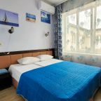 Двухместный, Гостиница Улей