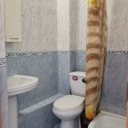 Трехместный, Гостиница Улей