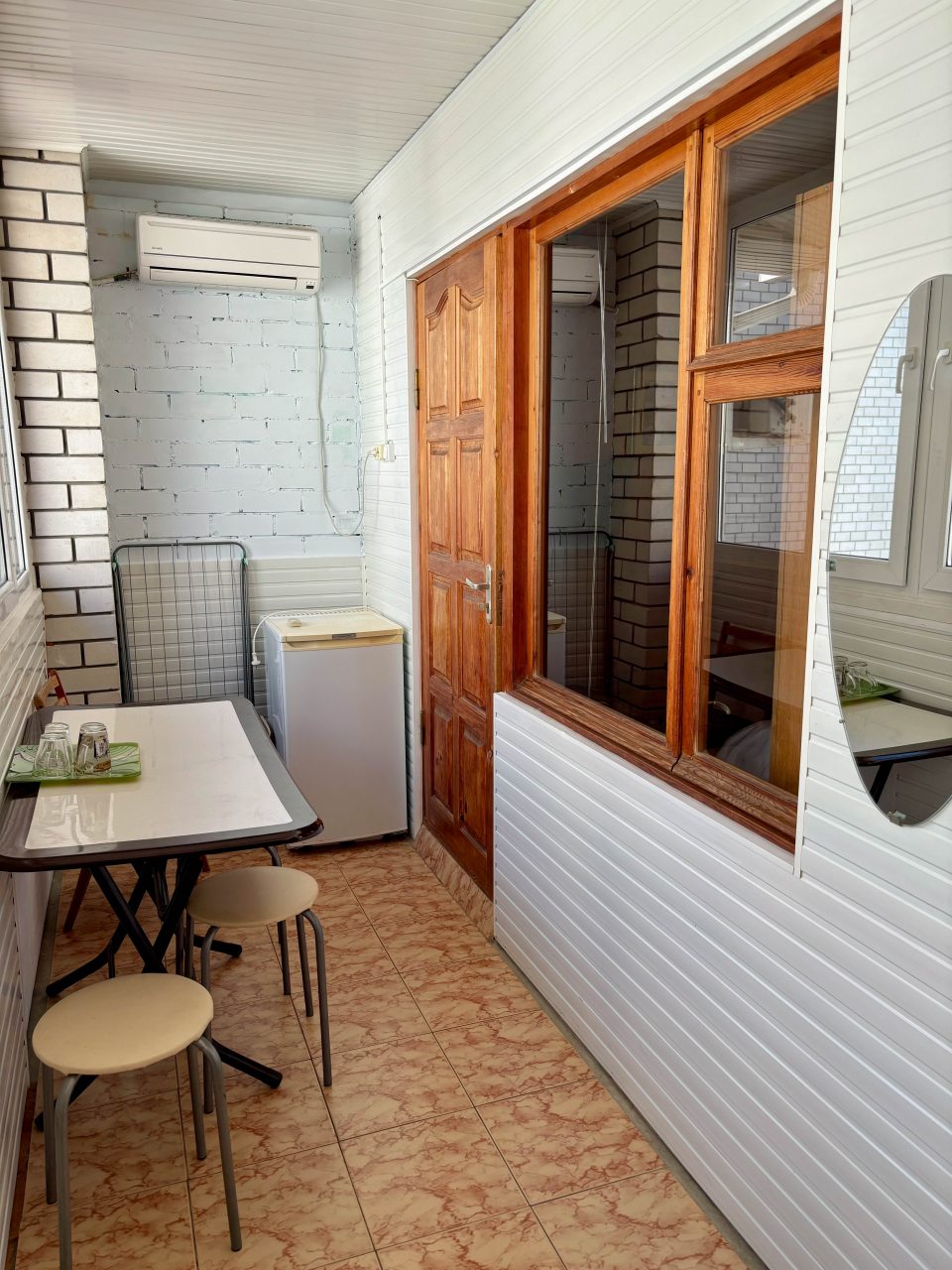 Семейный (Семейный с терассой), Гостиница Улей