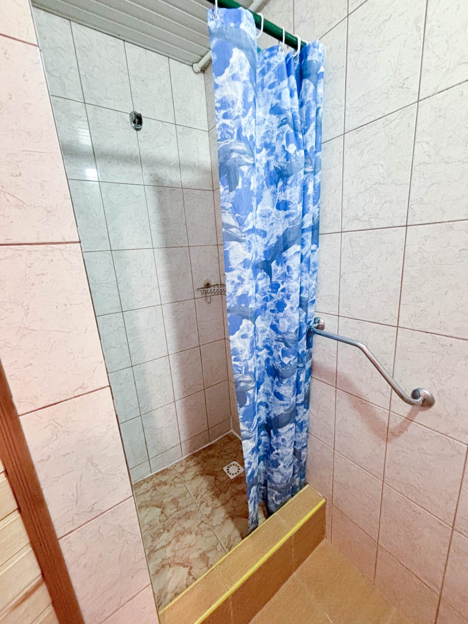 Семейный (Семейный с терассой), Гостиница Улей