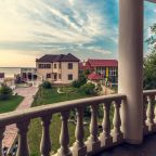 Полулюкс (Делюкс с гардеробной. вид на море и смежный балкон), Гостевой дом Azov Club
