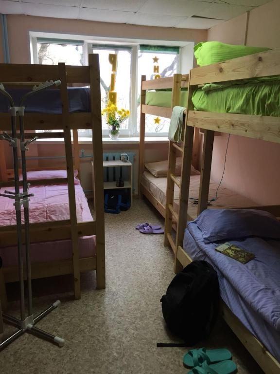 Номер (Спальное место на двухъярусной кровати в общем номере для мужчин) хостела Пирс, Владивосток