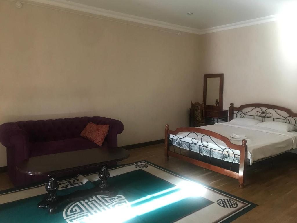 Двухместный (Двухместный номер с 2 двуспальными кроватями) отеля Люкс на Даниялова, Махачкала