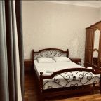 Двухместный (Стандарт двухкомнатный с 1 двуспальной кроватью), Отель Люкс