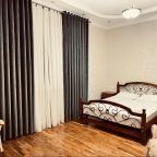 Двухместный (Стандарт двухкомнатный с 1 двуспальной кроватью), Отель Люкс
