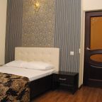 Апартаменты (Трехкомнатный), Гостевой дом Рассвет