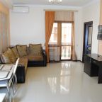 Апартаменты (Трехкомнатный), Гостевой дом Рассвет