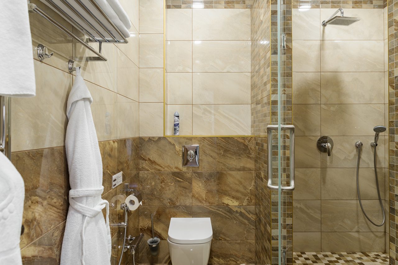 Люкс, Отель Sky Lux