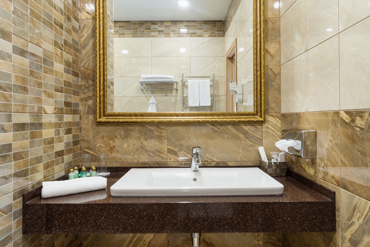 Люкс, Отель Sky Lux