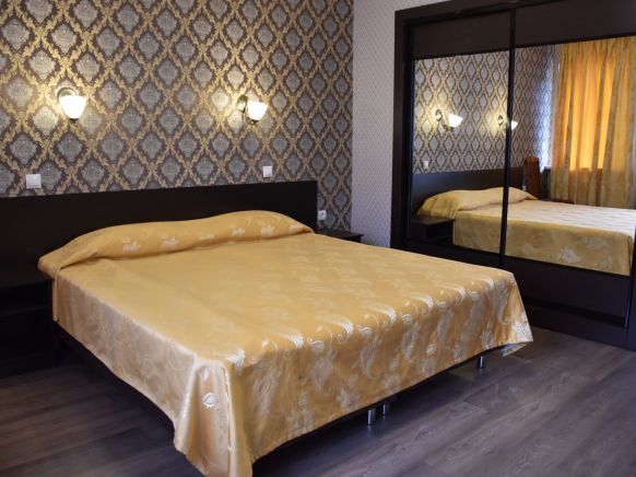 Фотография номера гостиницы Снежный Барс-Чегет