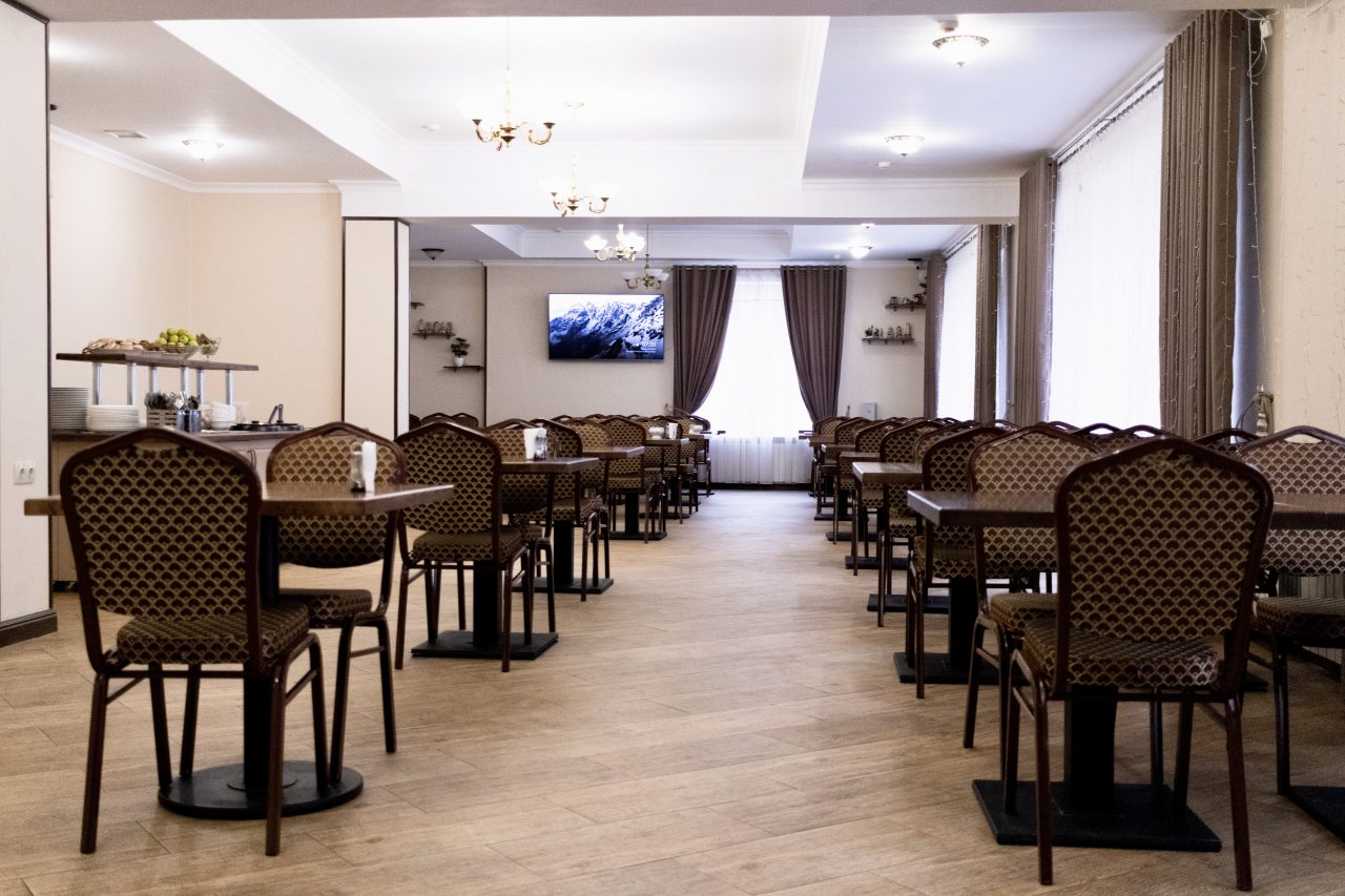 Банкетный зал, Отель Снежный барс