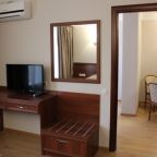 Трёхместный и более (STANDARD SUPERIOR 2-ROOM), Отель Виктория