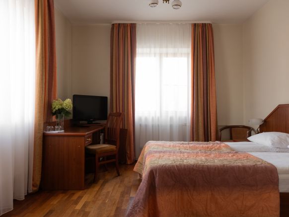 Фотография номера гостиницы 40-й Меридиан яхт-клуб