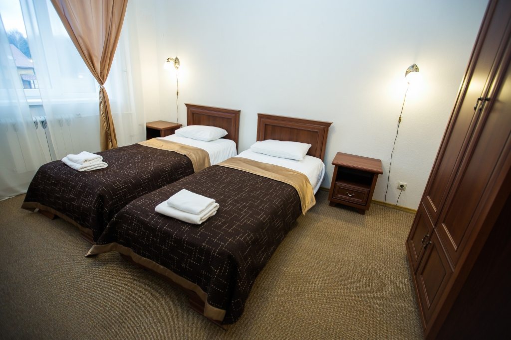 Двухместный (Стандарт с раздельными кроватями) гостиницы Долина ИВолга, Конаково