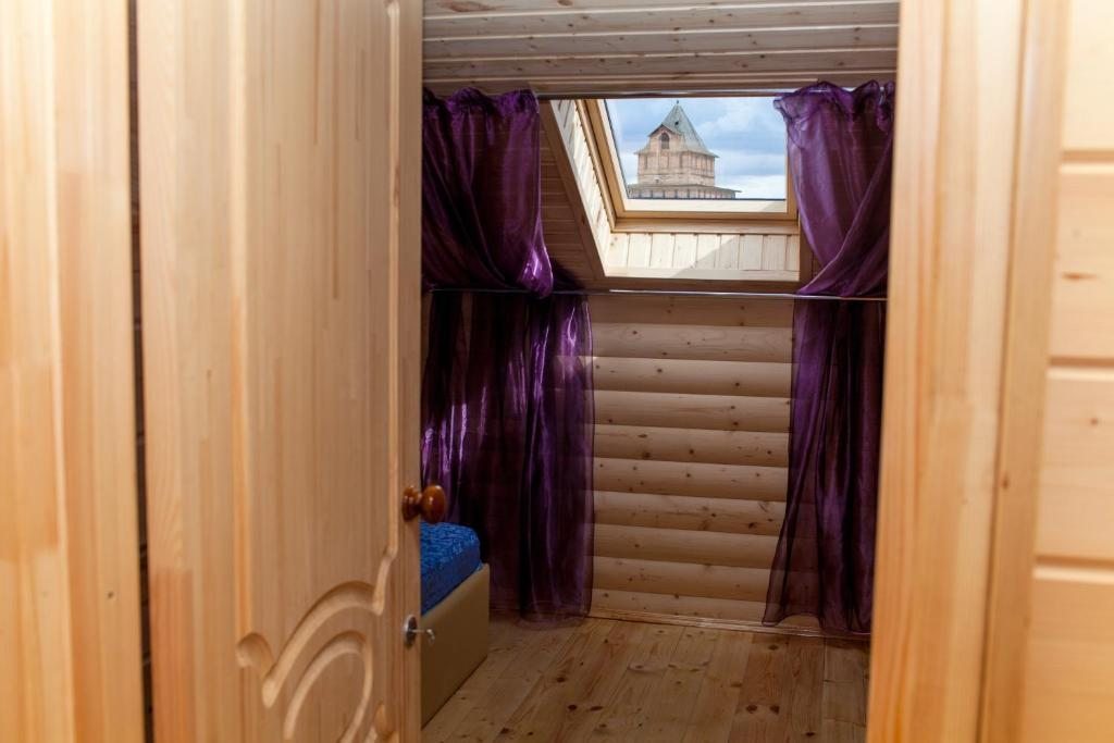 Двухместный (Двухместный номер Делюкс с 1 кроватью) гостевого дома Кремлевский, Коломна