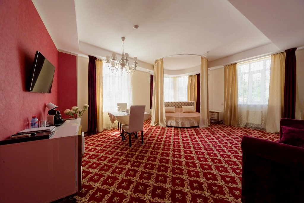 Двухместный (Свадебный) гостинично-ресторанного комплекса Онегин, Ставрополь