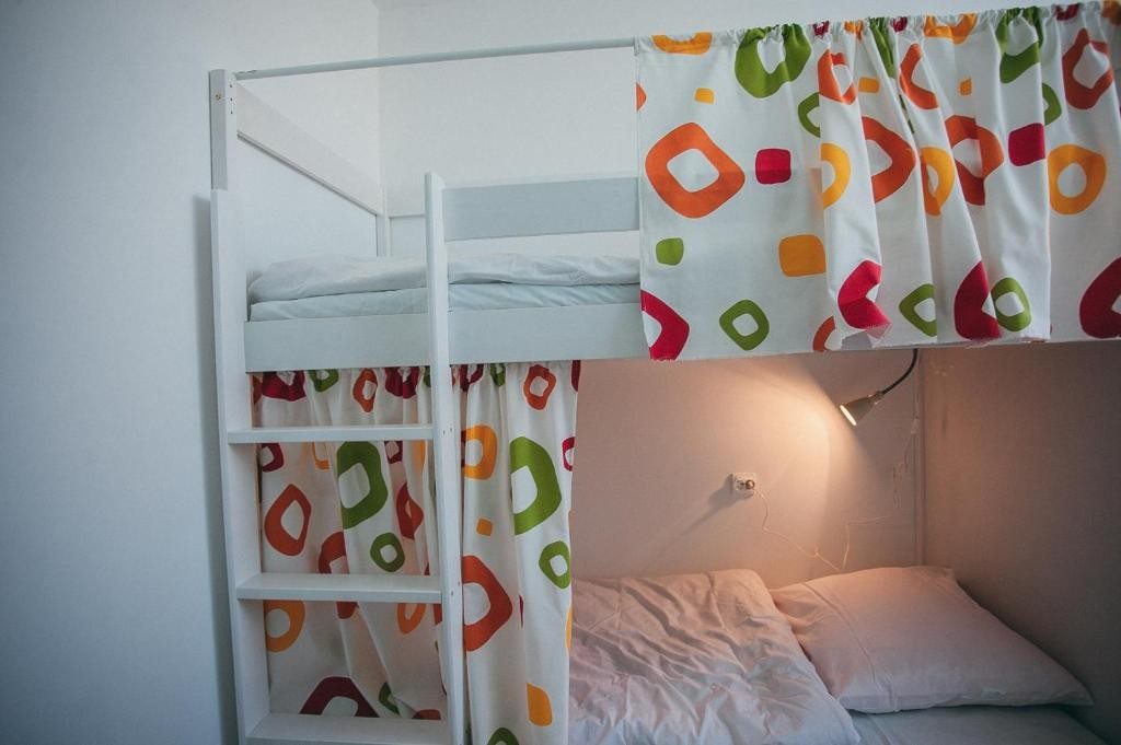 Номер (Кровать в общем номере с 4 кроватями) хостела For You, Петрозаводск