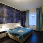 Двухместный (с двуспальной кроватью и собственной ванной комнатой), Мини-отель Pushkinskaya 8