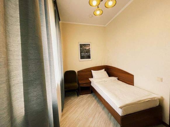 Отель Astra Inn